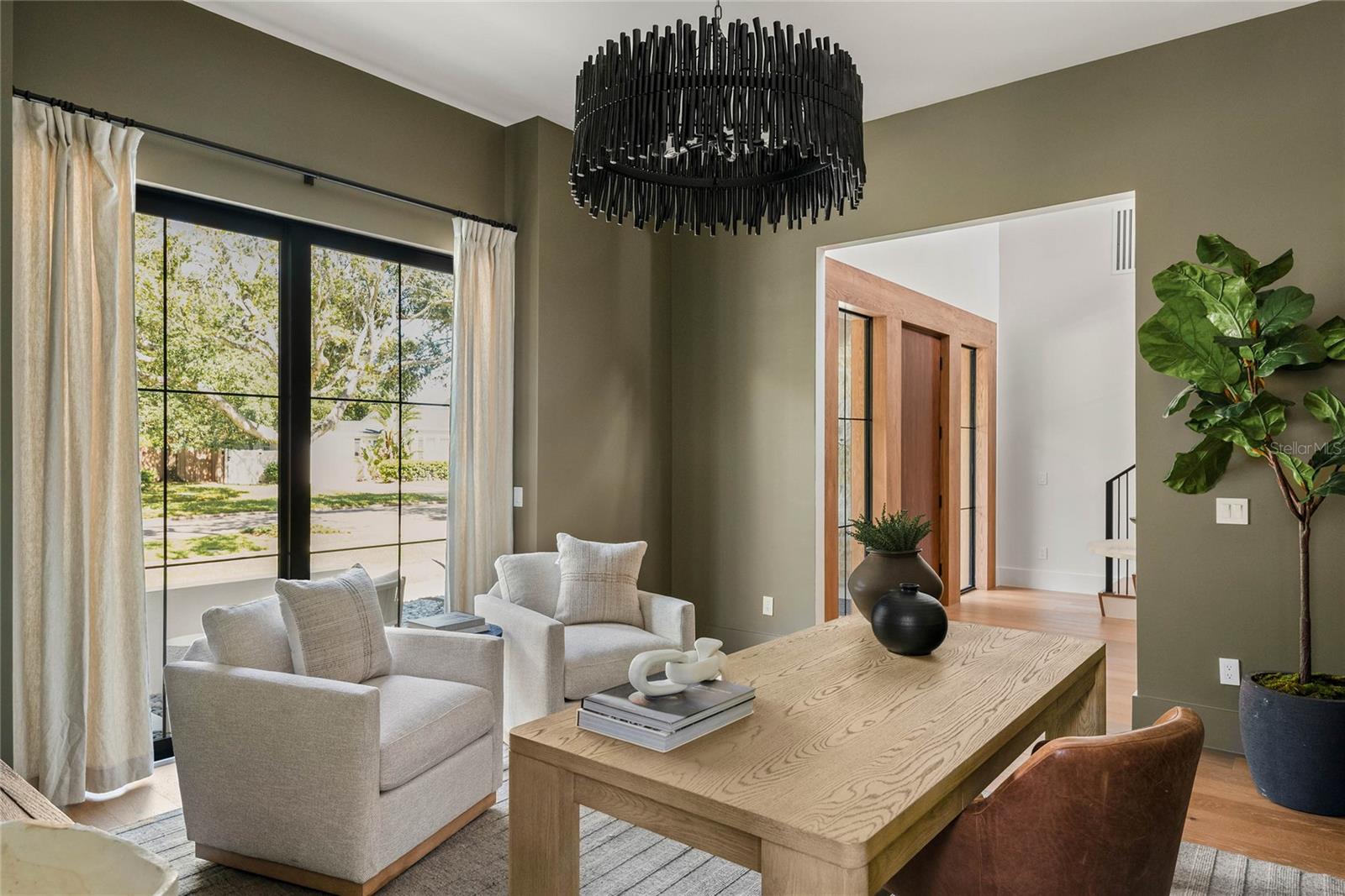 Image 58 of 77 For 1136 Stetson Street