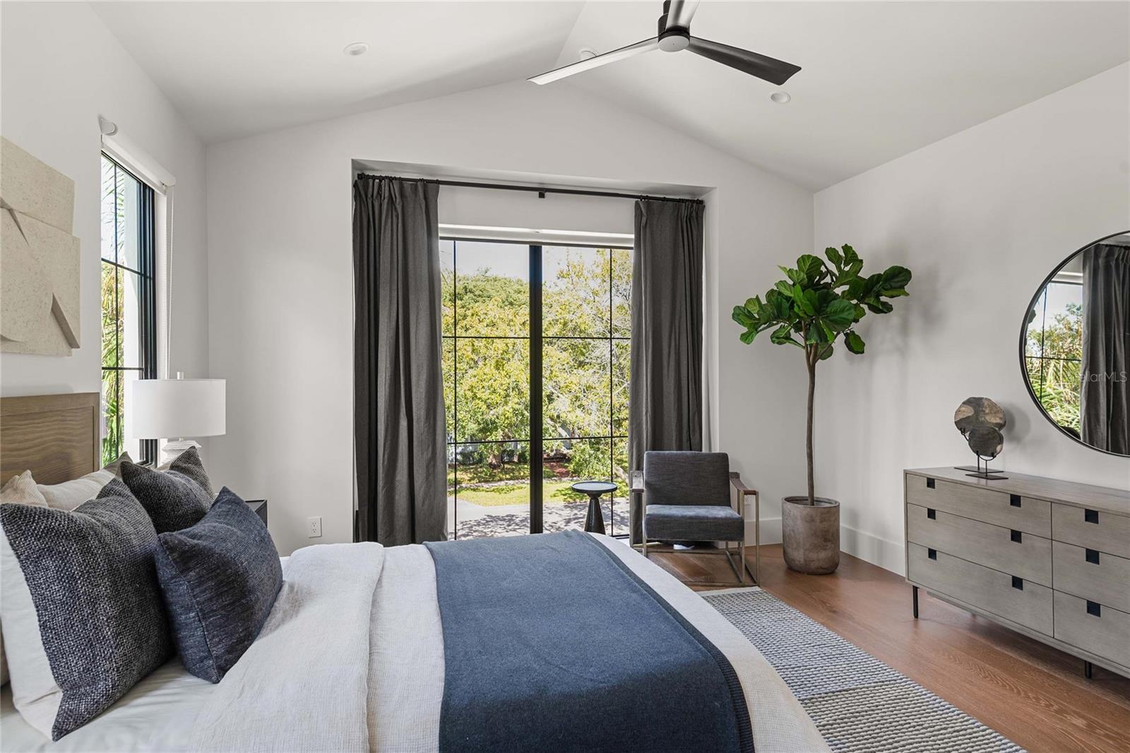 Image 66 of 77 For 1136 Stetson Street