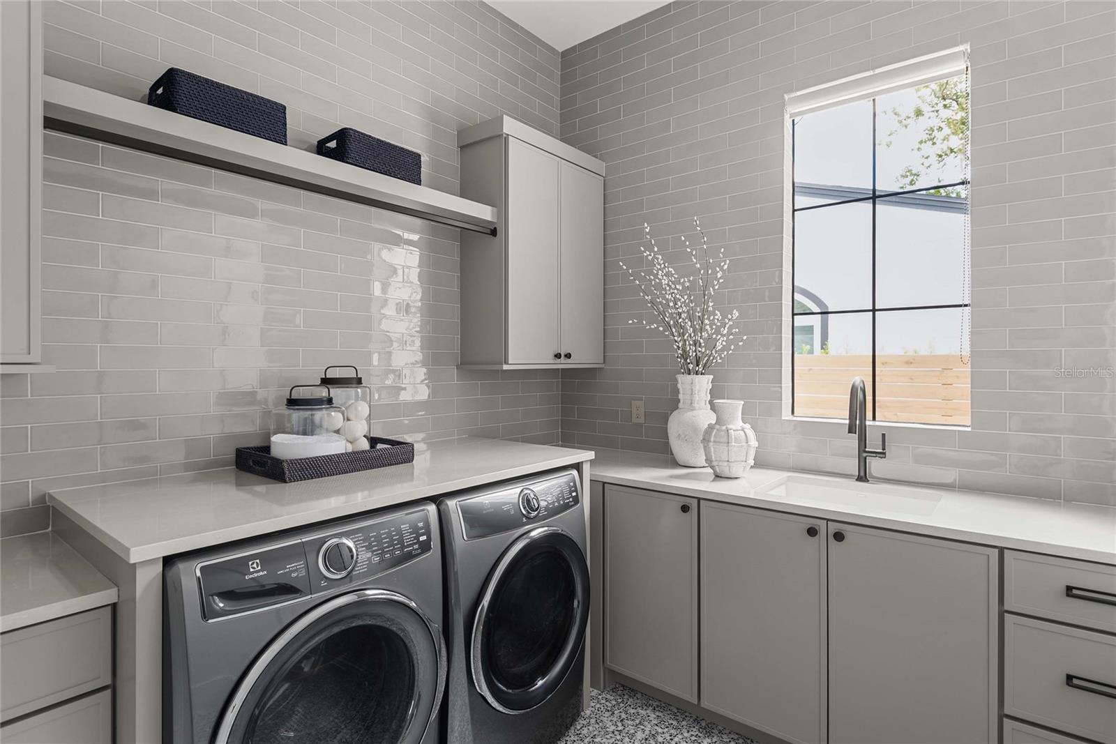 Image 73 of 77 For 1136 Stetson Street