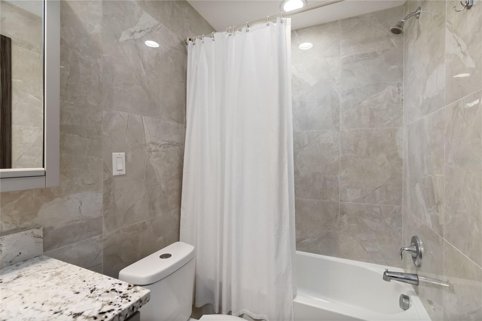 Image 16 of 33 For 1000 Winderley Place 222