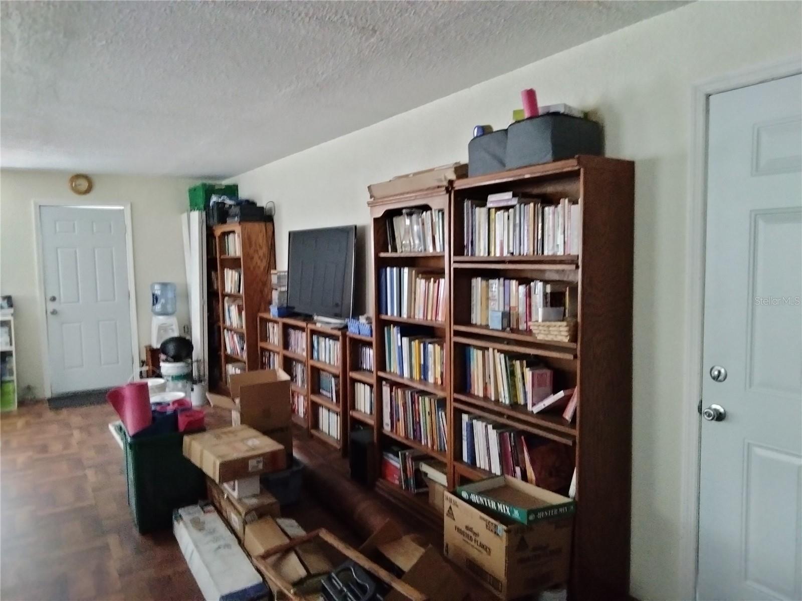 Image 20 of 27 For 3990 Whispering Pines Circle