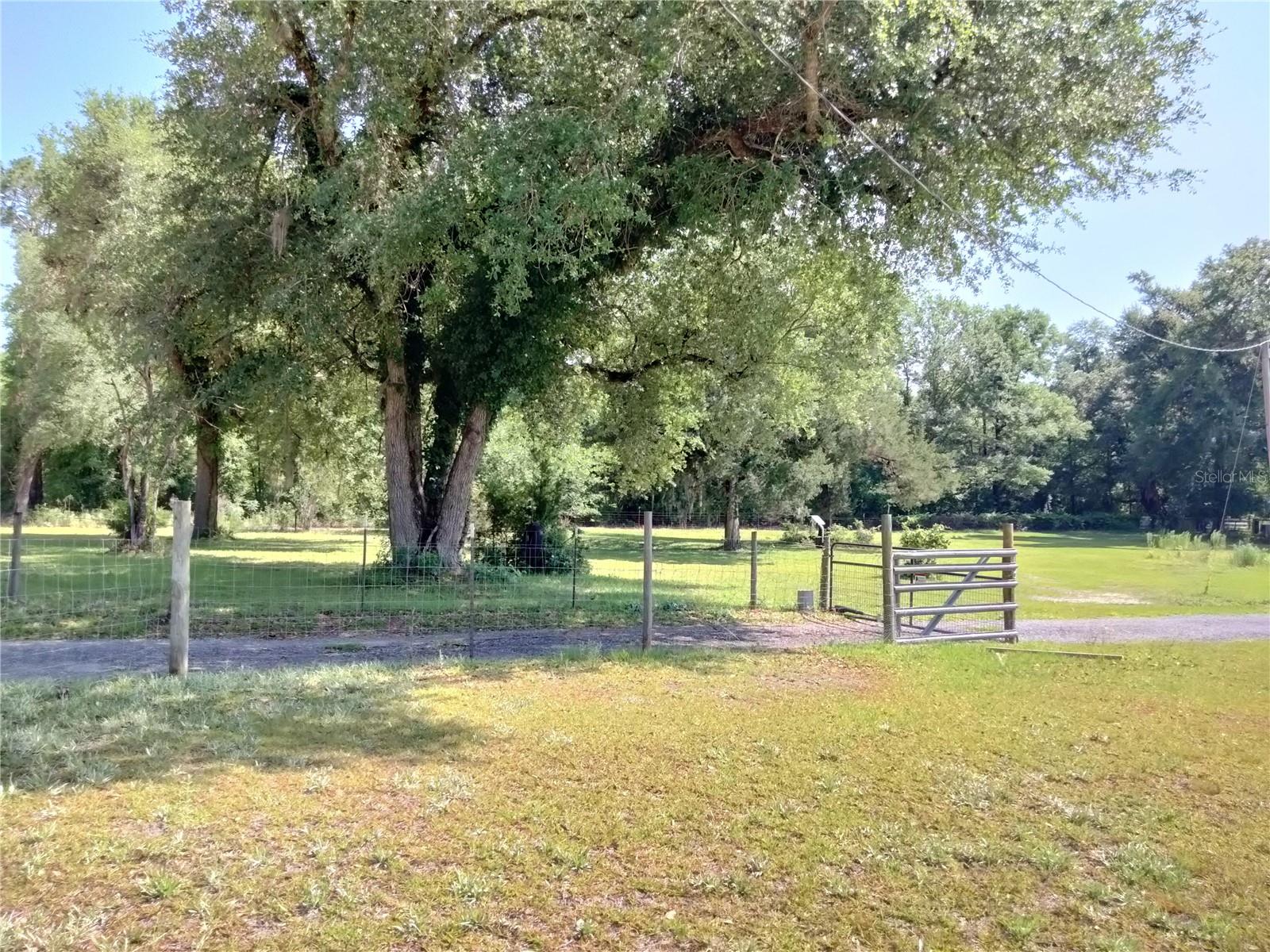 Image 4 of 27 For 3990 Whispering Pines Circle