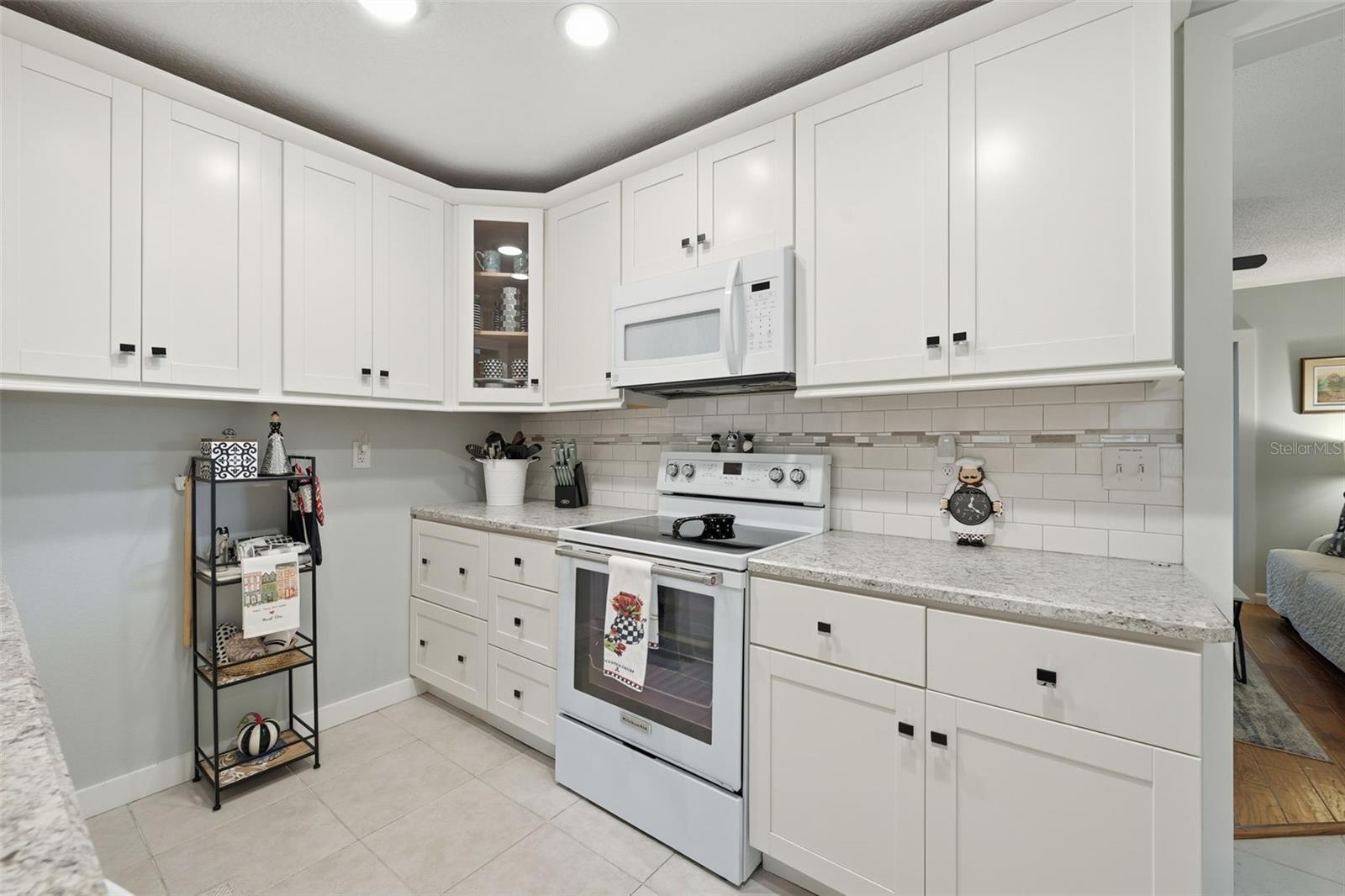 Image 14 of 59 For 198 Lake Franklin Drive