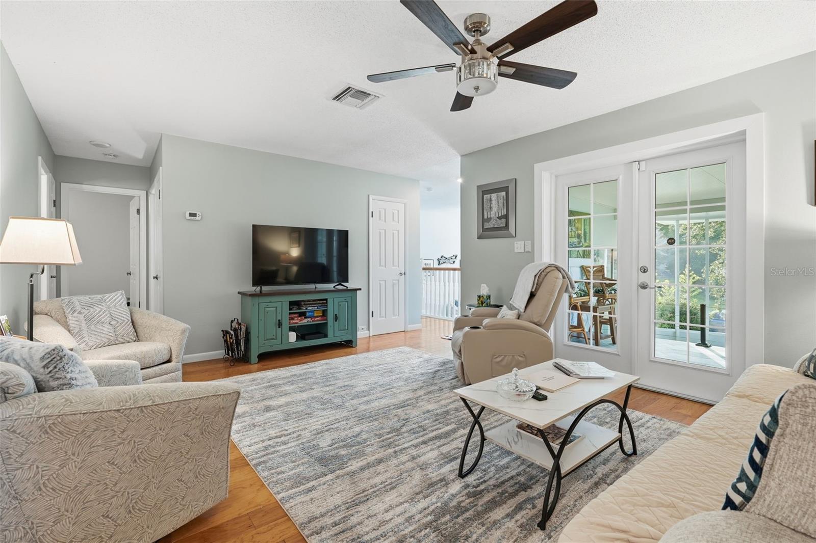 Image 29 of 59 For 198 Lake Franklin Drive