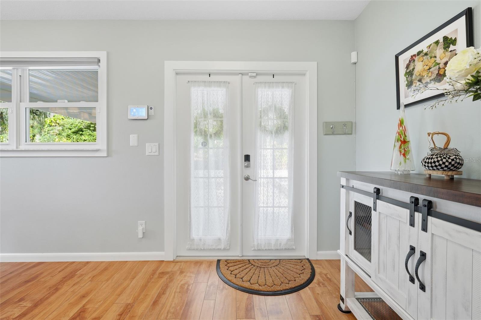 Image 6 of 59 For 198 Lake Franklin Drive