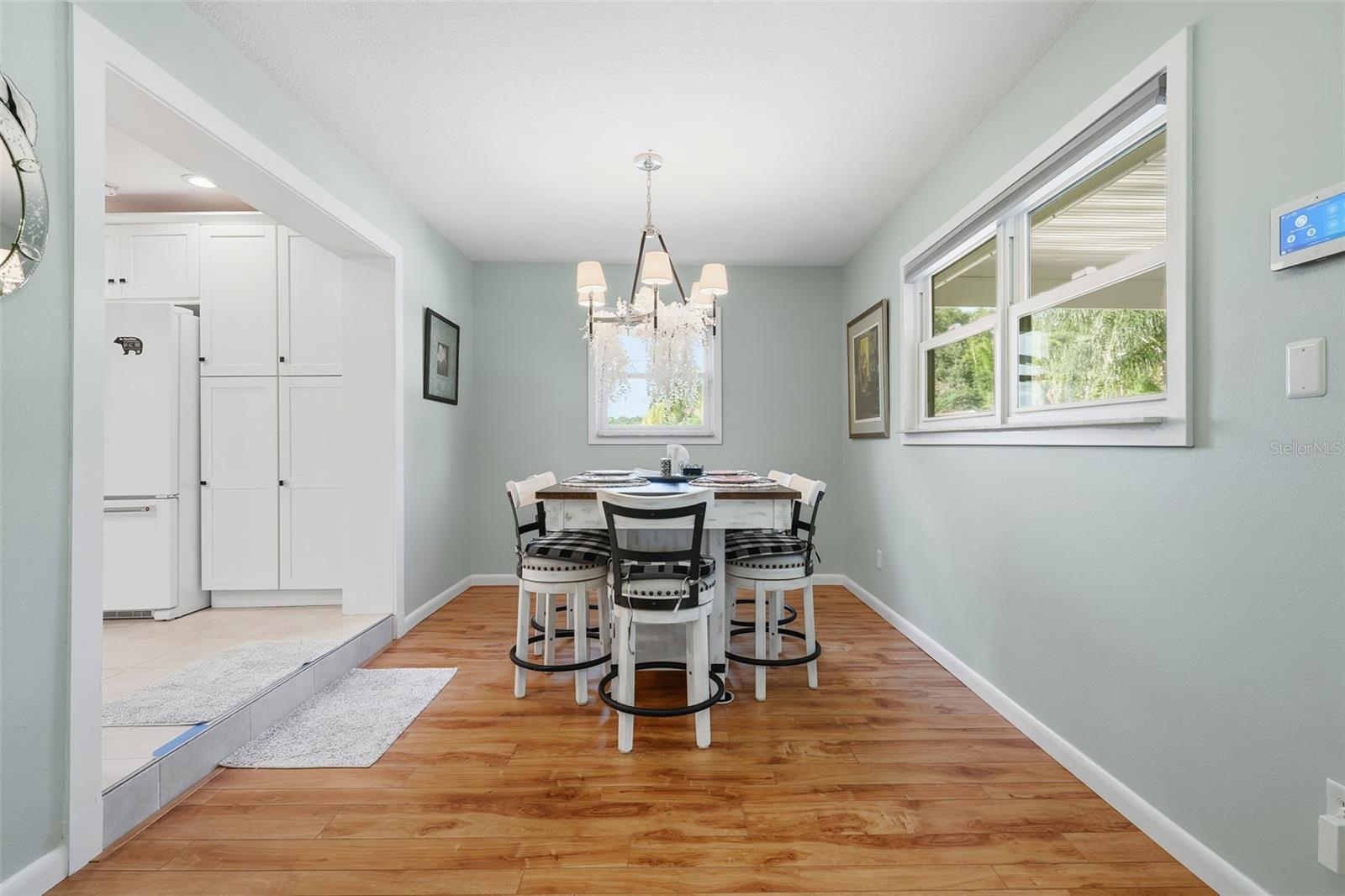 Image 8 of 59 For 198 Lake Franklin Drive