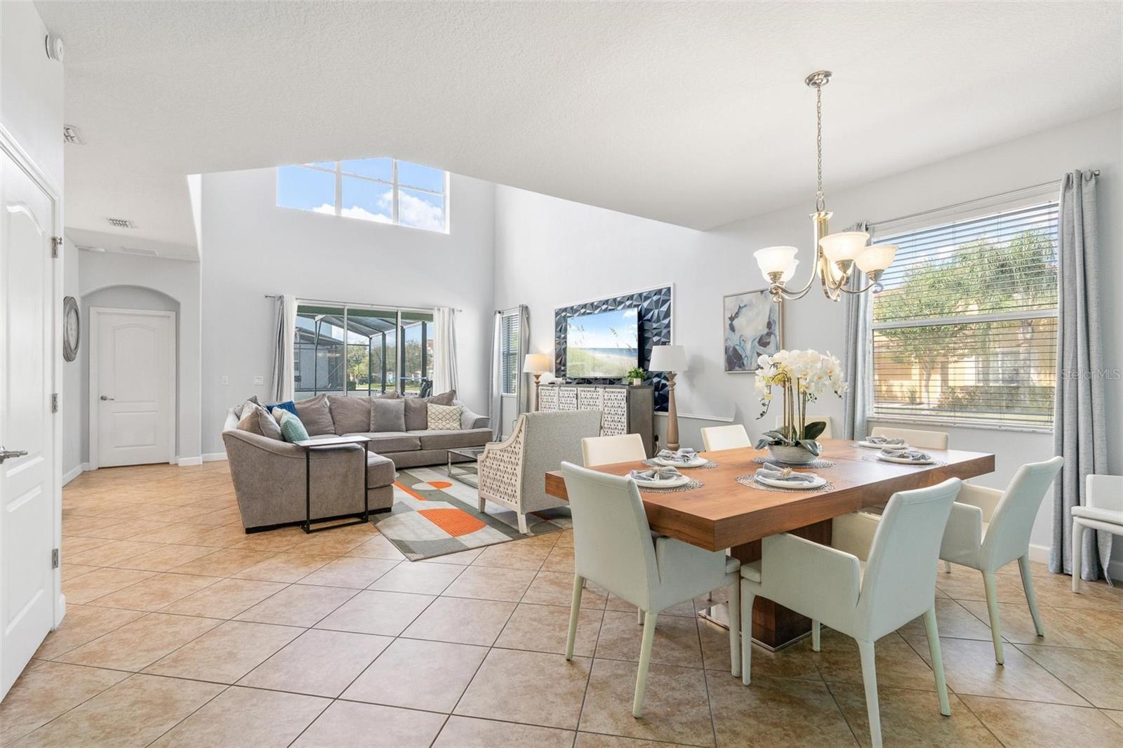 Image 10 of 49 For 8925 Sugar Palm Road