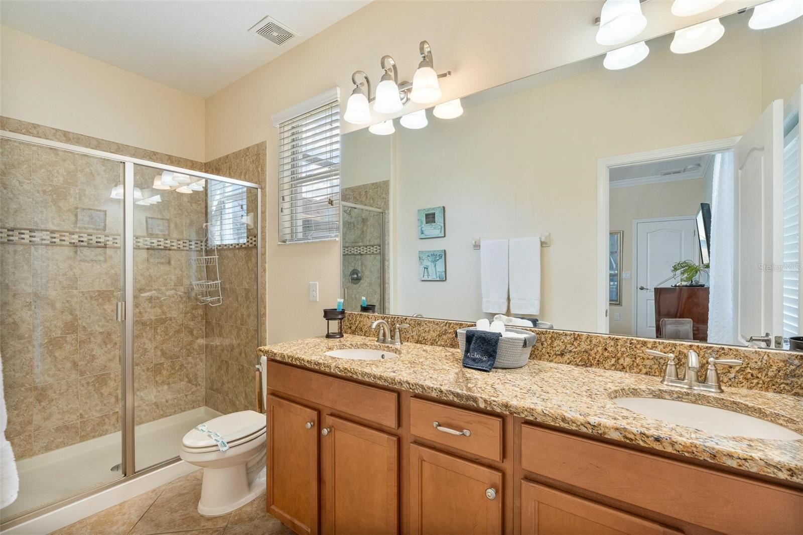 Image 22 of 49 For 8925 Sugar Palm Road