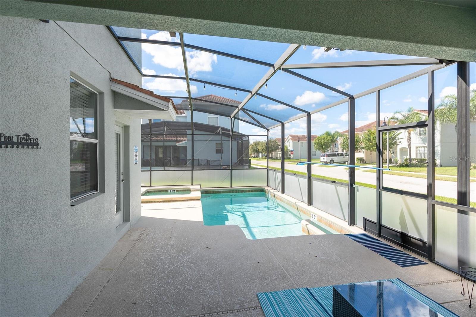 Image 32 of 49 For 8925 Sugar Palm Road