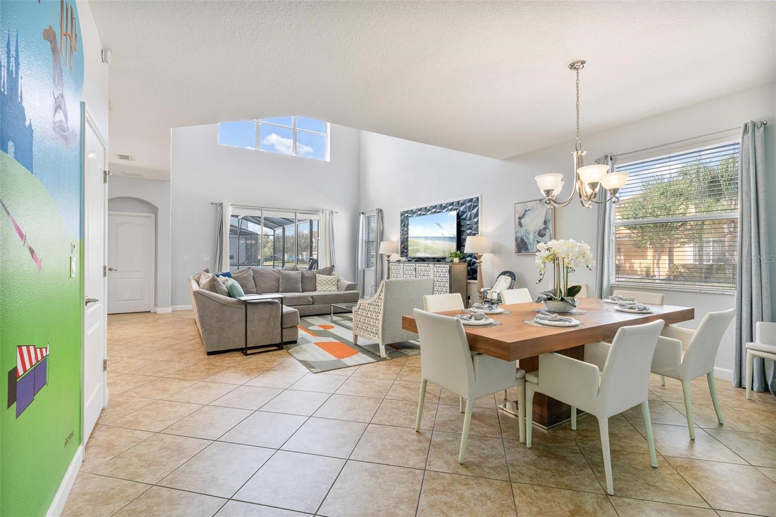 Image 9 of 49 For 8925 Sugar Palm Road