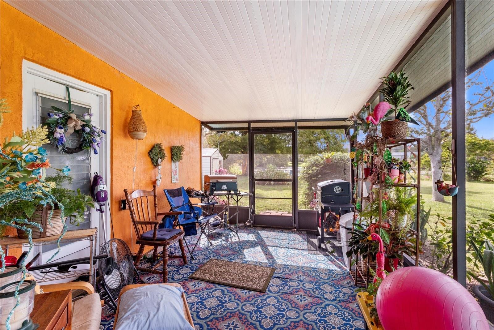 Image 17 of 21 For 9 Poinsettia Drive