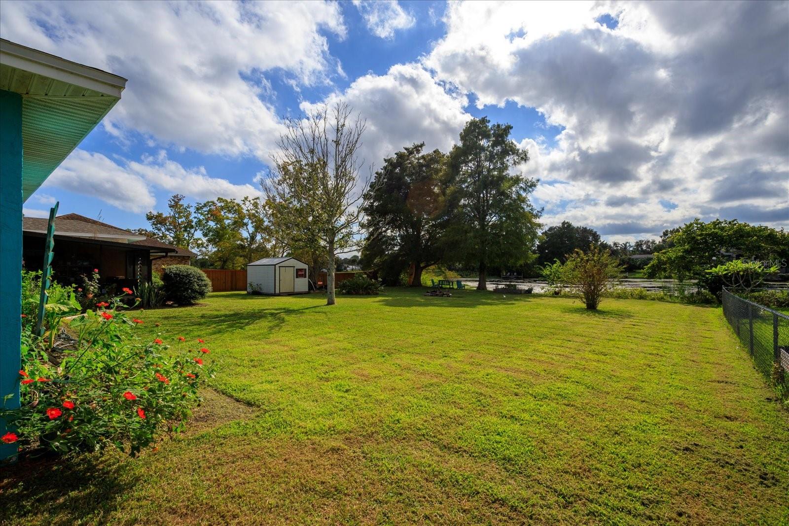 Image 18 of 21 For 9 Poinsettia Drive