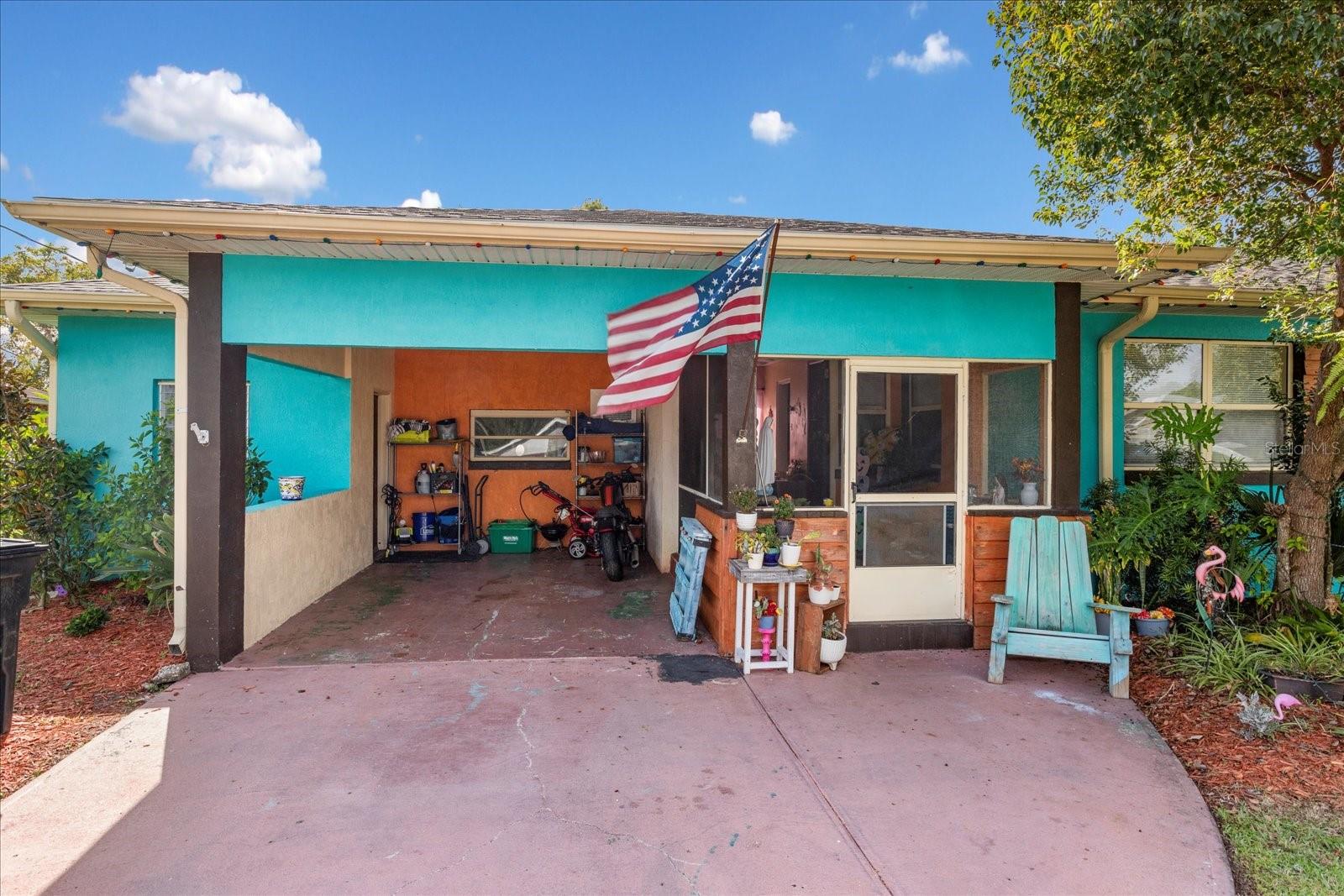 Image 20 of 21 For 9 Poinsettia Drive