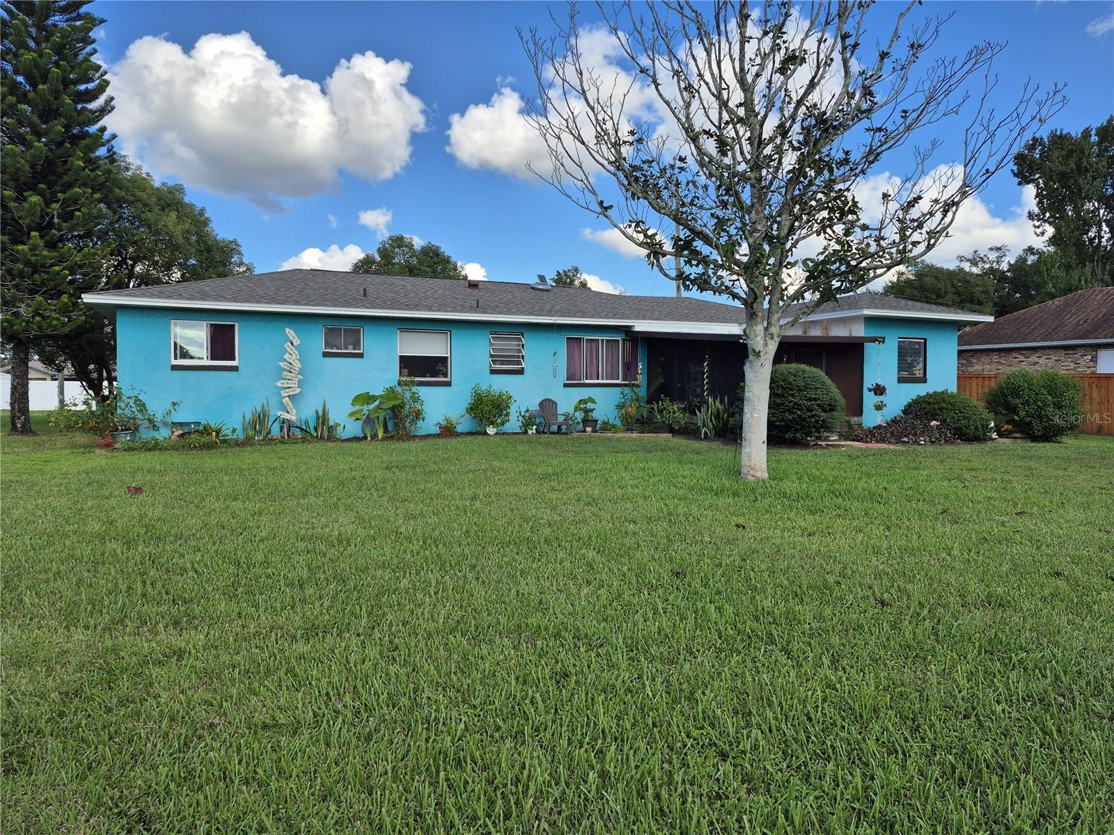 Image 4 of 21 For 9 Poinsettia Drive