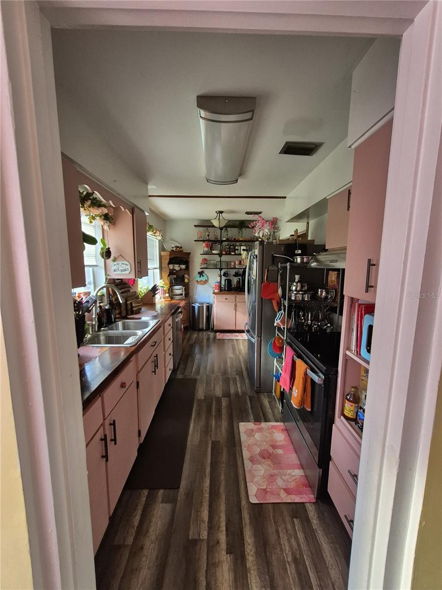 Image 9 of 21 For 9 Poinsettia Drive