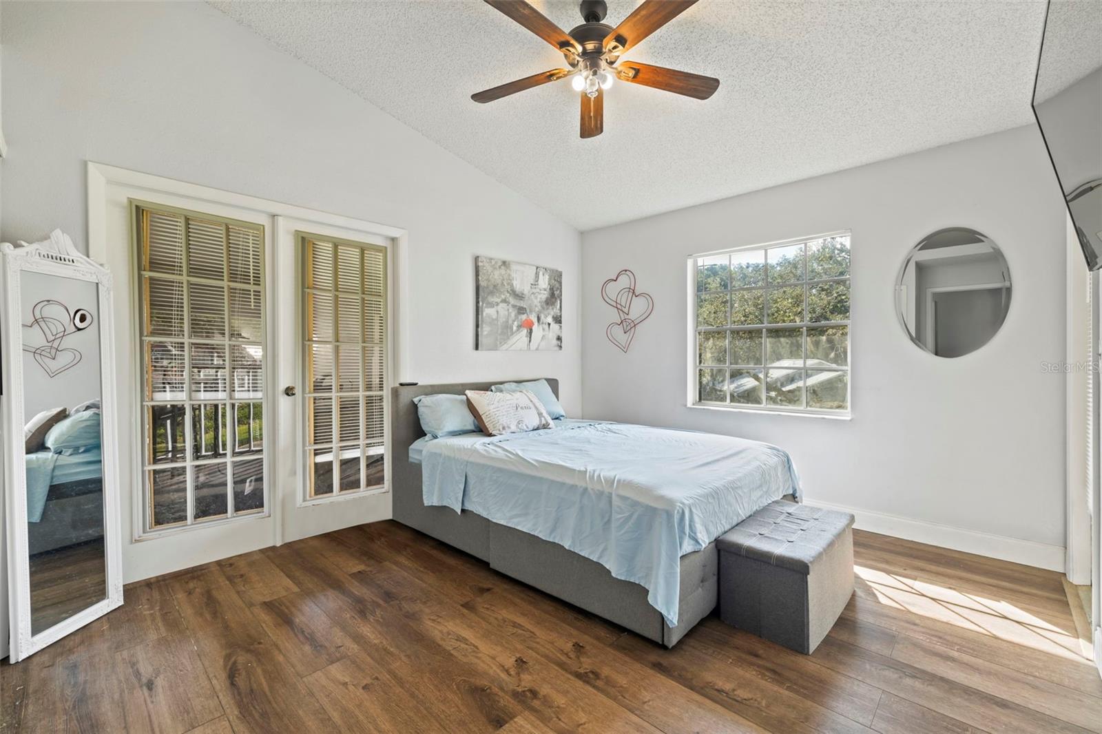 Image 12 of 27 For 6011 Laketree Lane D