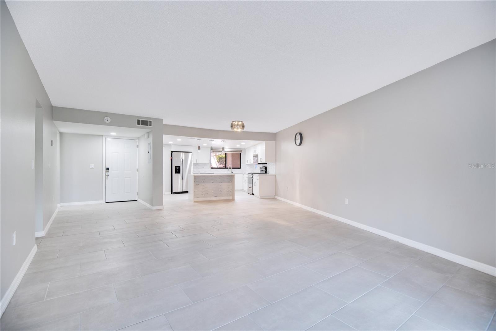 Image 10 of 26 For 1054 Lotus Cove Court 612
