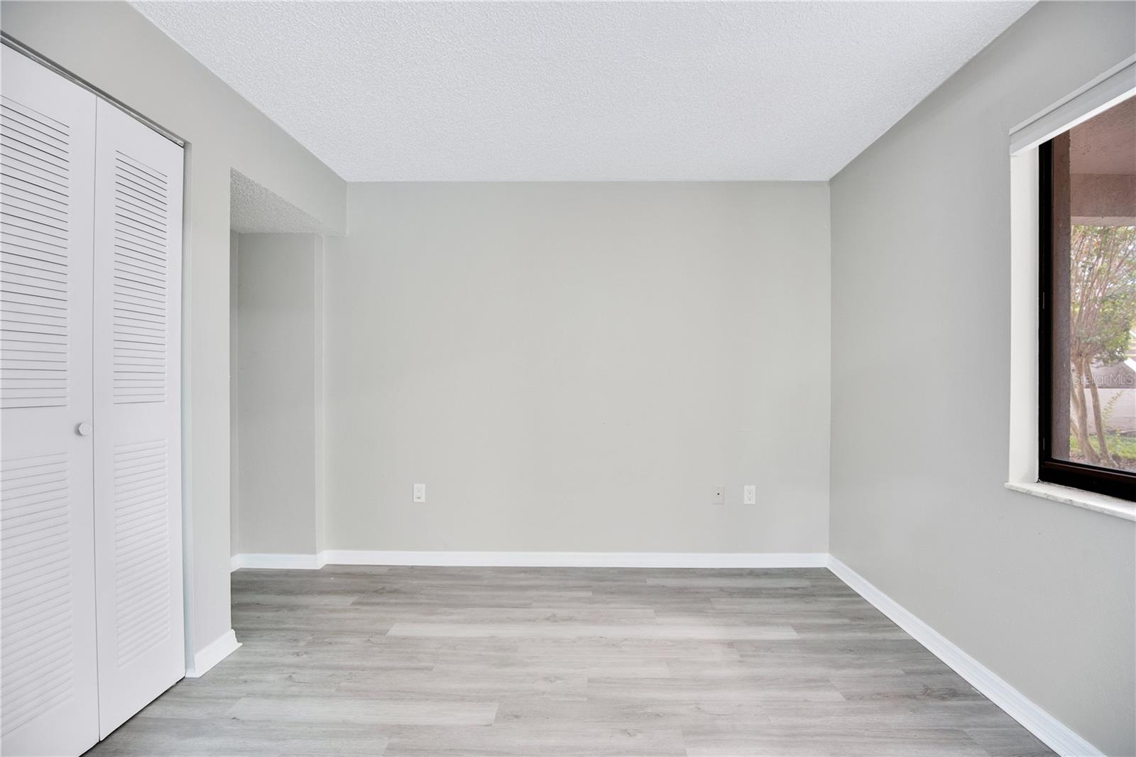 Image 11 of 26 For 1054 Lotus Cove Court 612