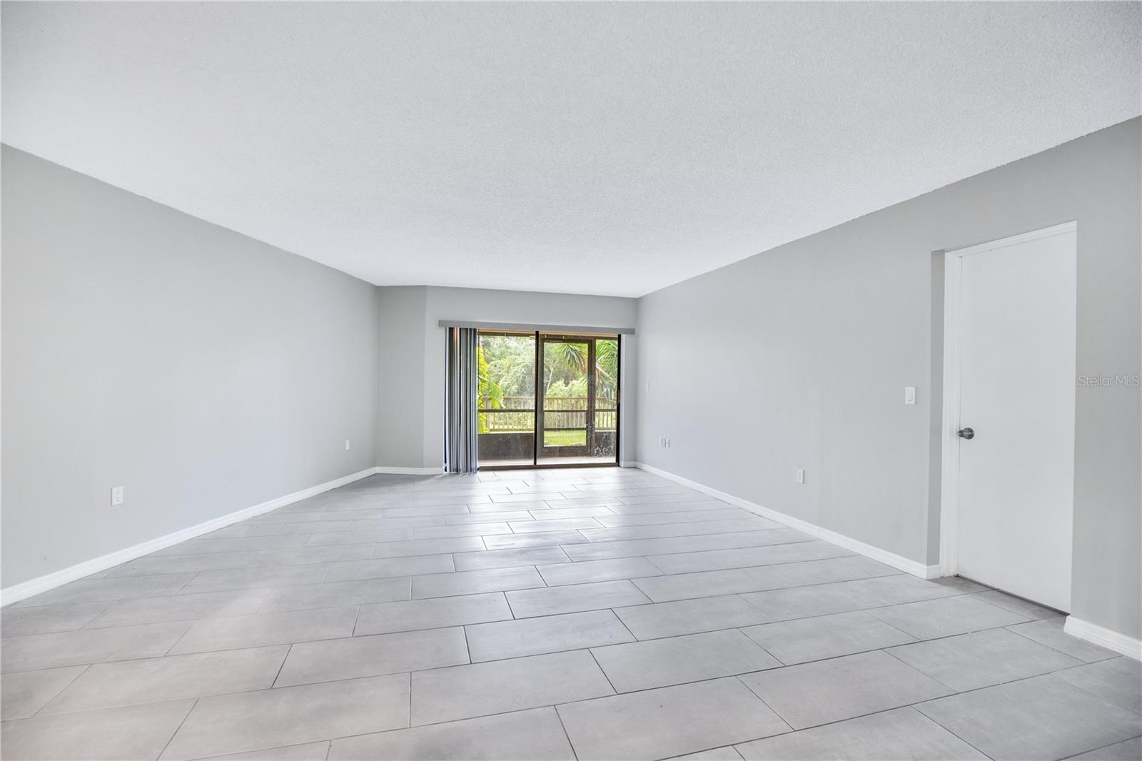 Image 8 of 26 For 1054 Lotus Cove Court 612