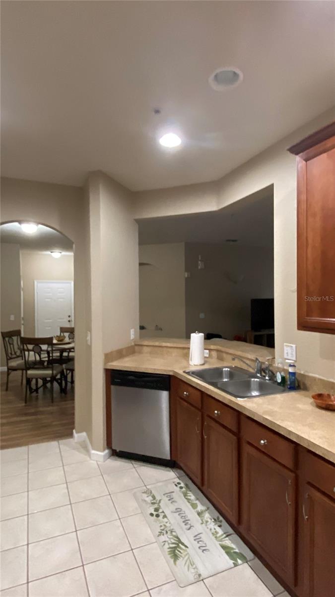 Image 12 of 37 For 3331 Whitestone Circle 201