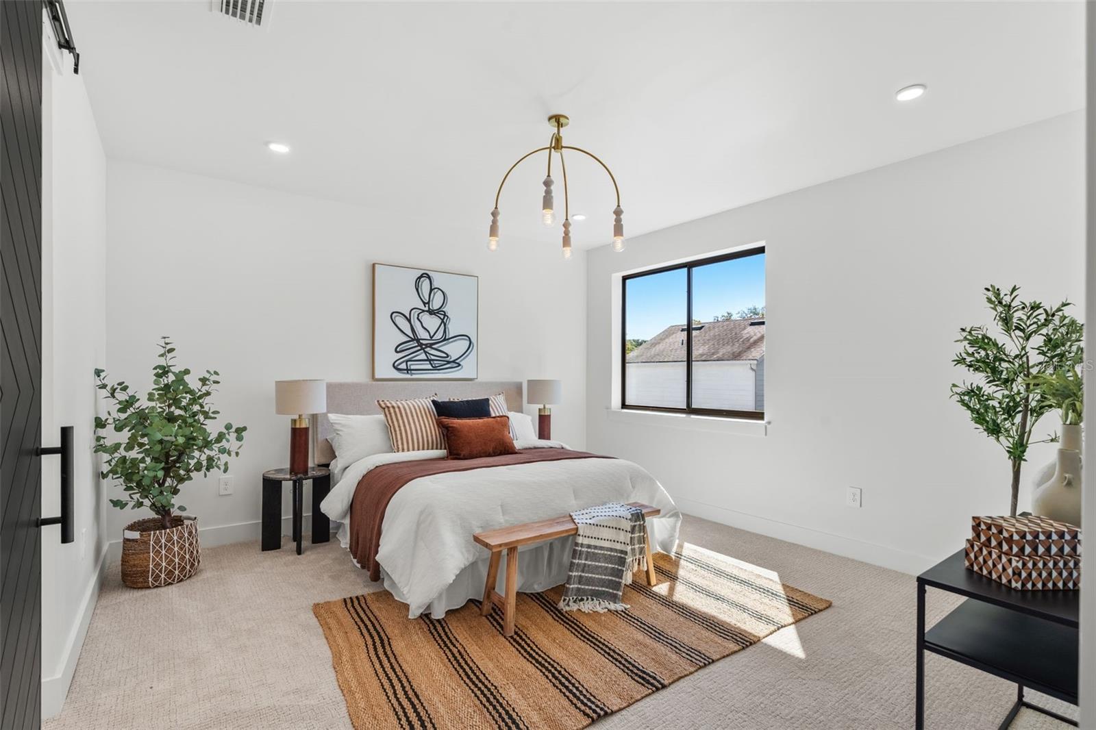 Listing photo id 22 for 1012 Stetson Street