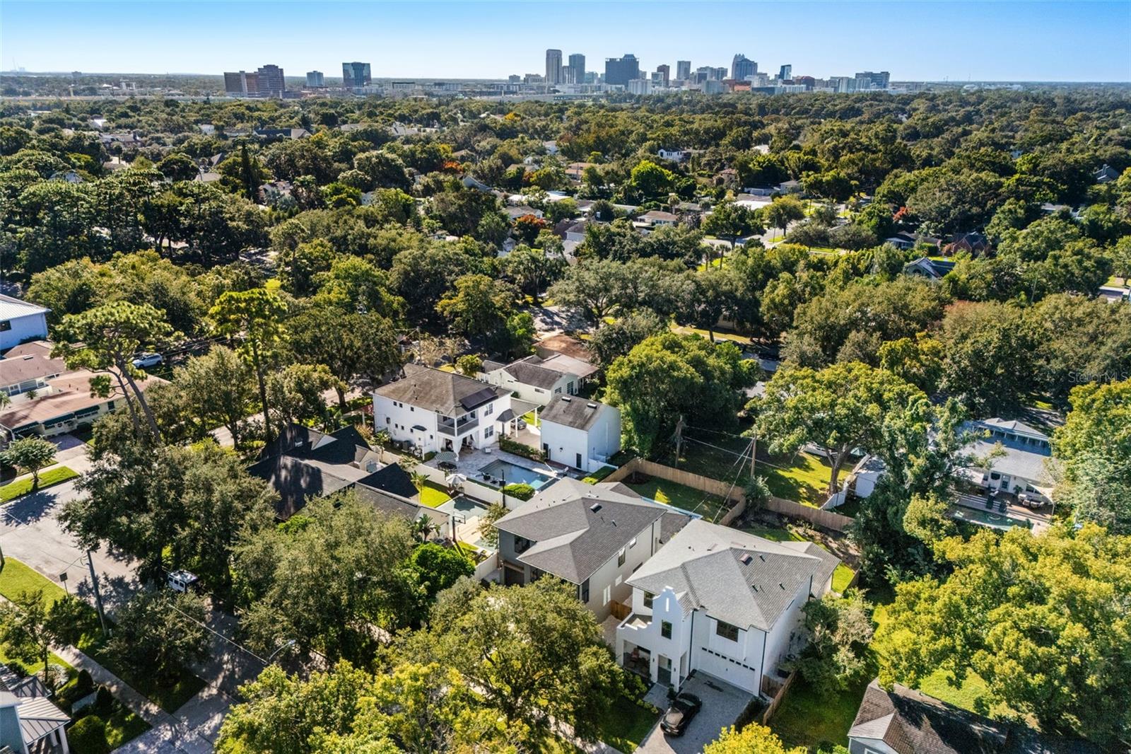 Listing photo id 44 for 1012 Stetson Street