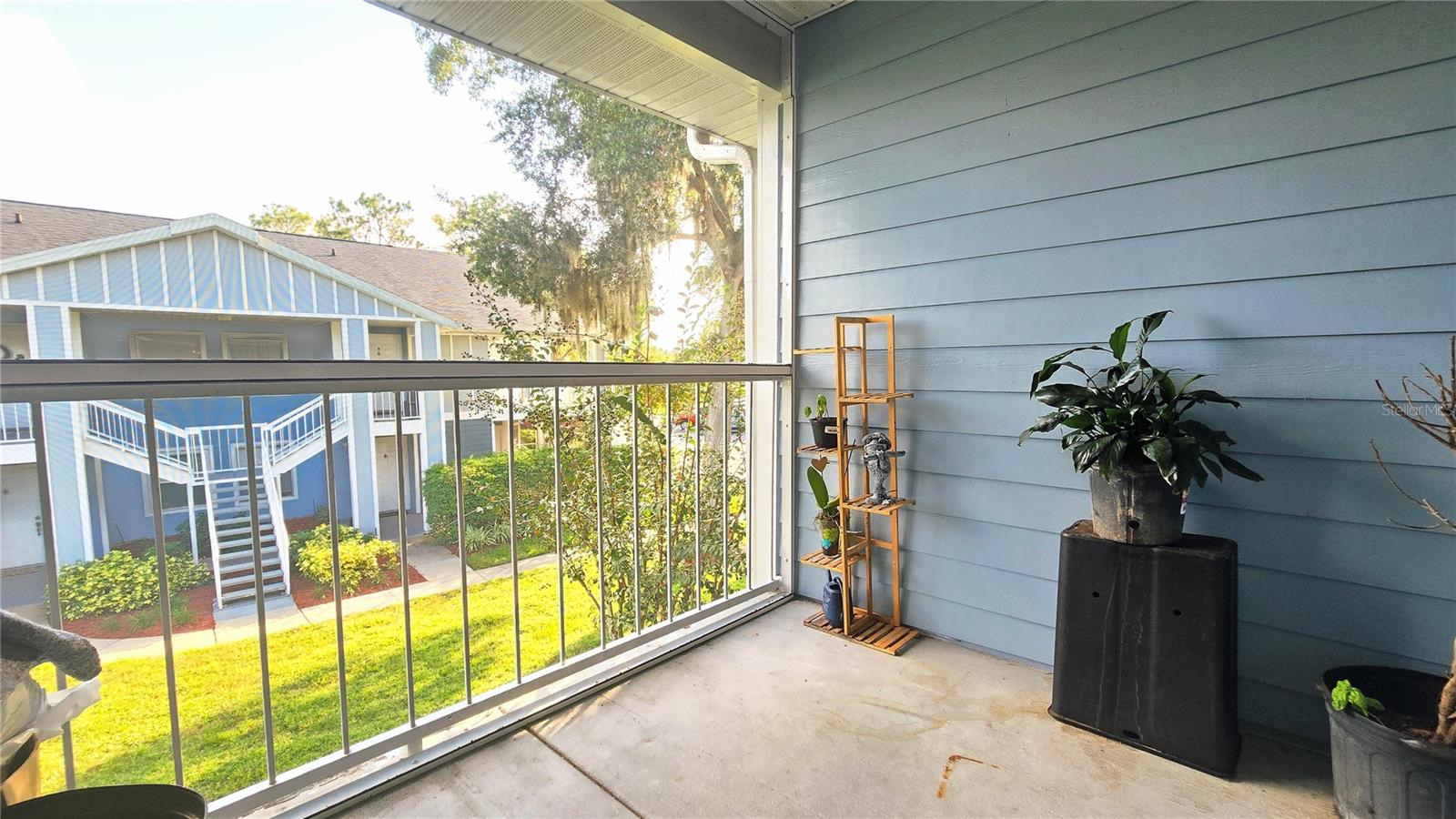 Image 11 of 24 For 2604 Grassy Point Drive 206