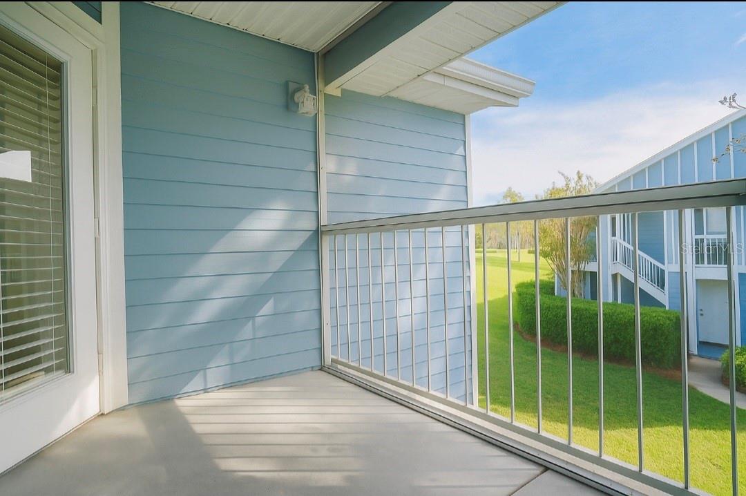 Image 26 of 41 For 2604 Grassy Point Drive 206