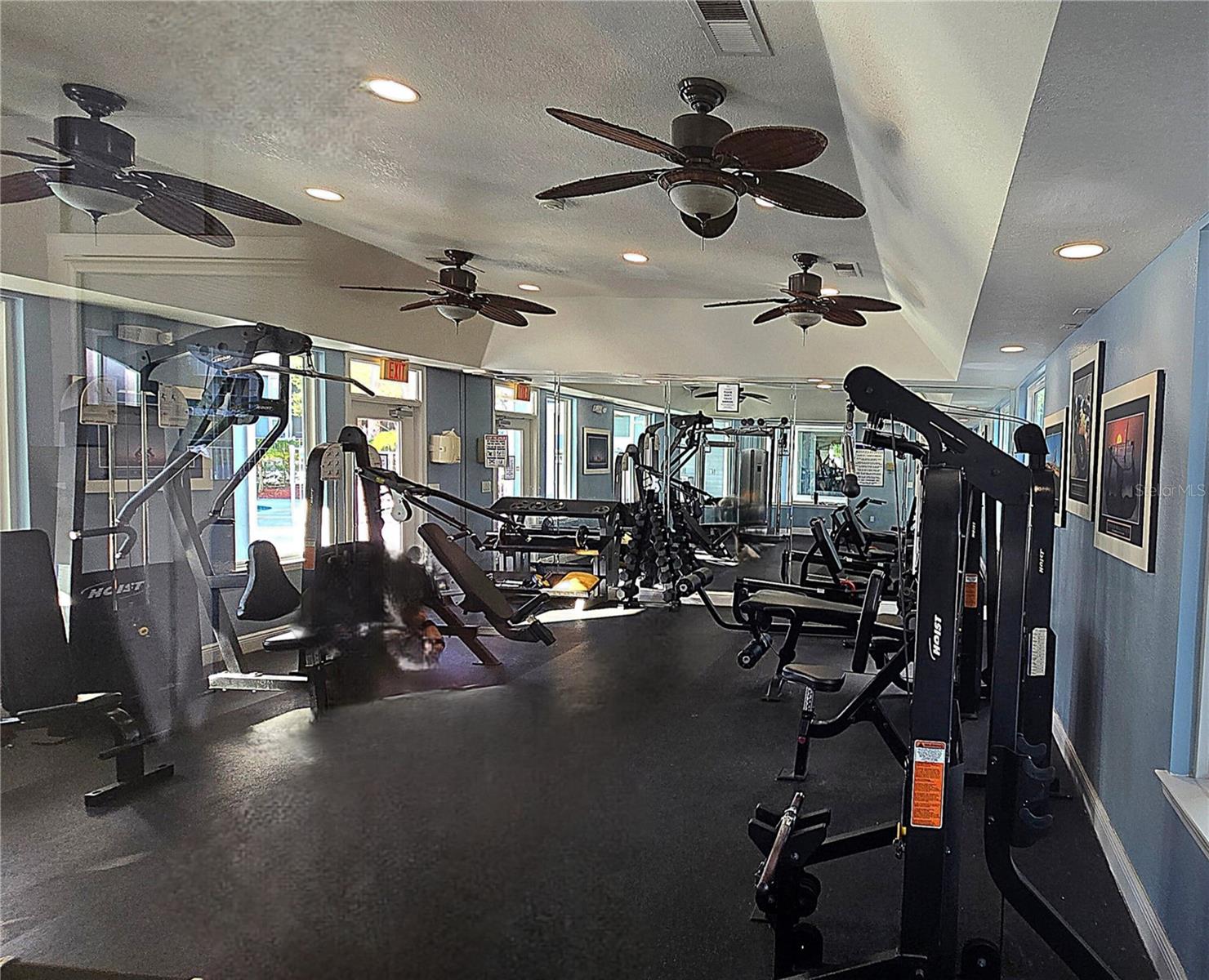 Image 33 of 41 For 2604 Grassy Point Drive 206