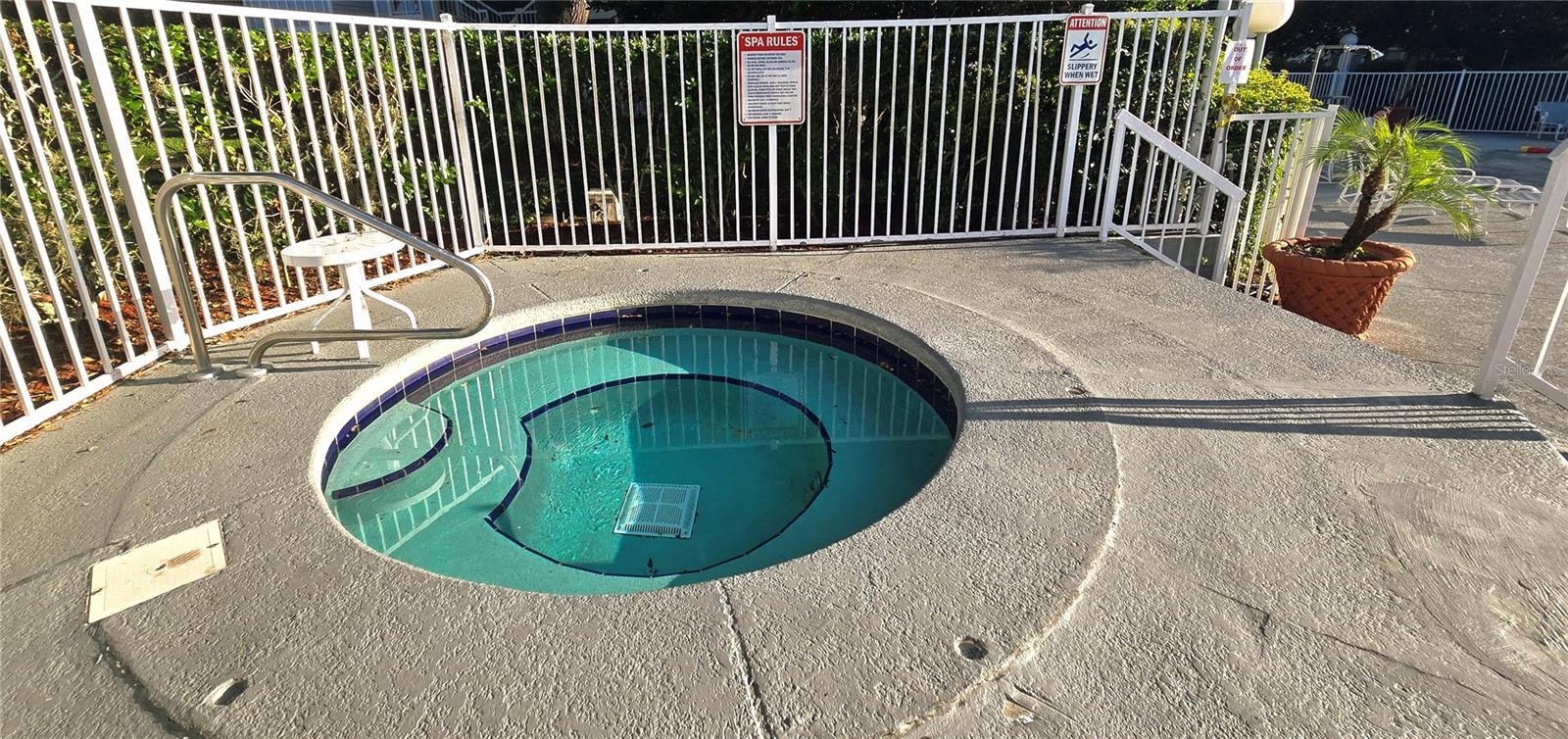 Image 38 of 41 For 2604 Grassy Point Drive 206