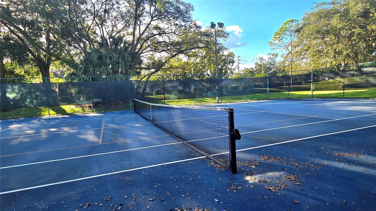 Image 39 of 41 For 2604 Grassy Point Drive 206