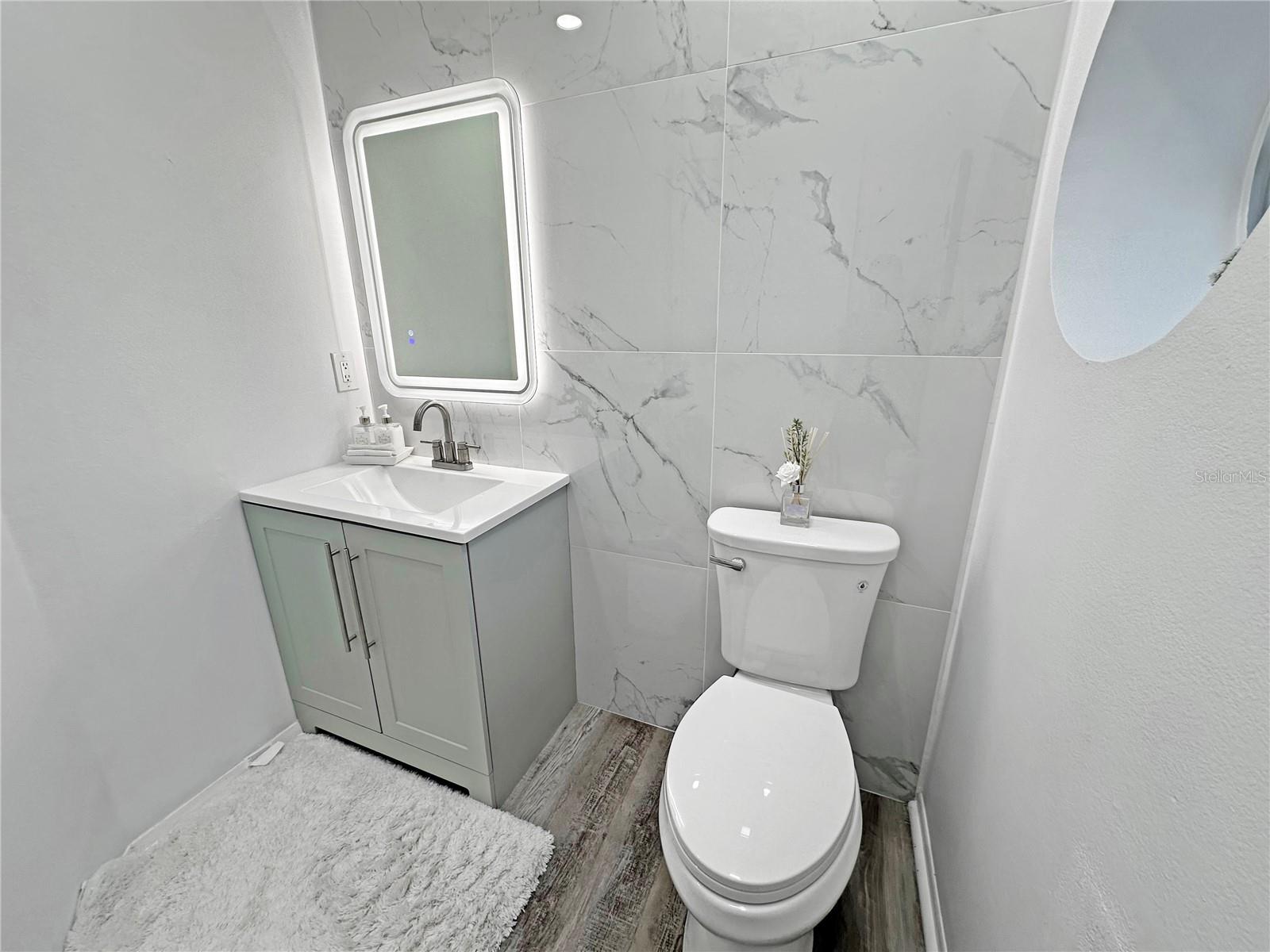 Image 7 of 14 For 10831 Satinwood Circle