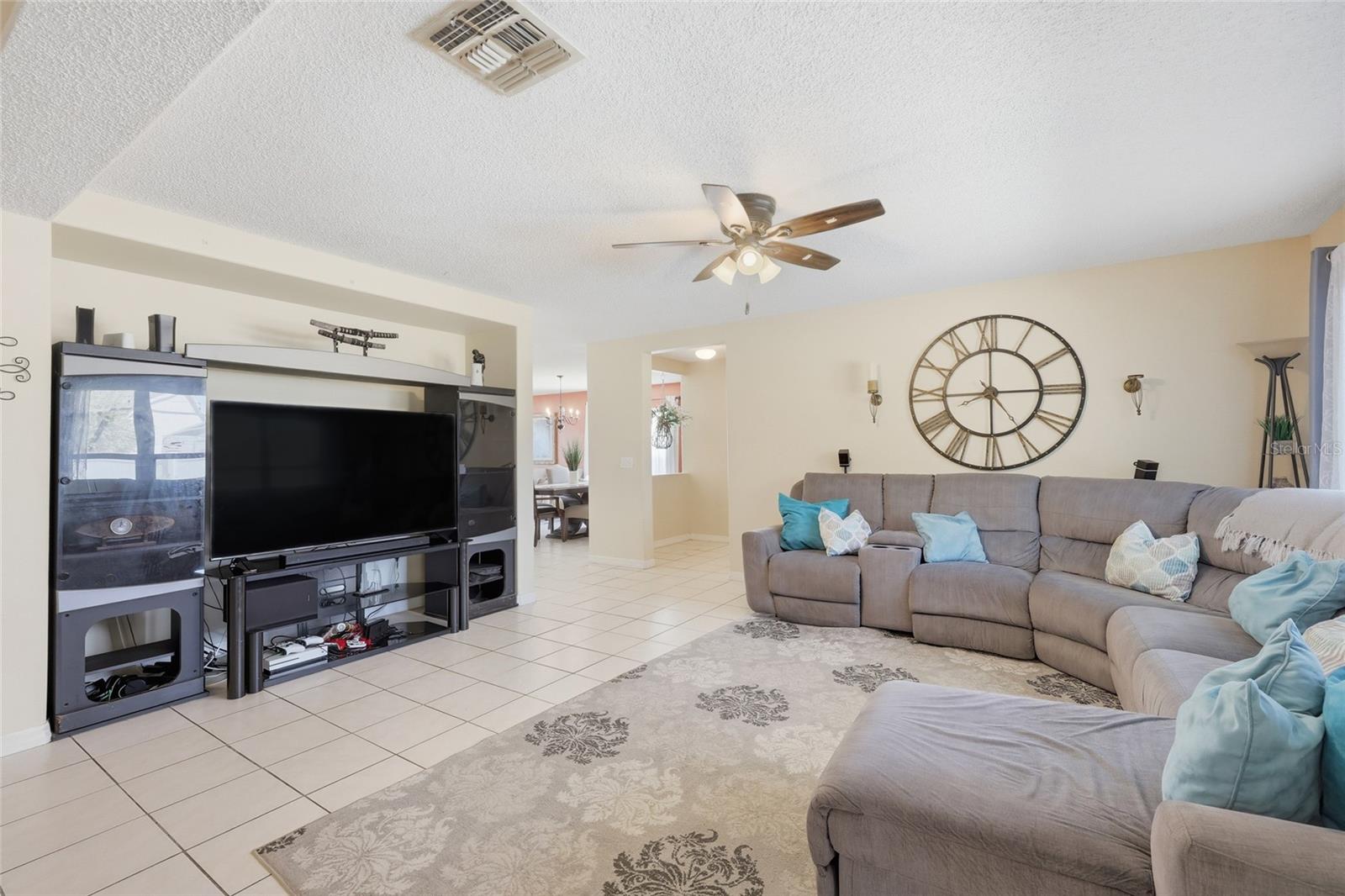 Image 15 of 46 For 4416 Philadelphia Cir