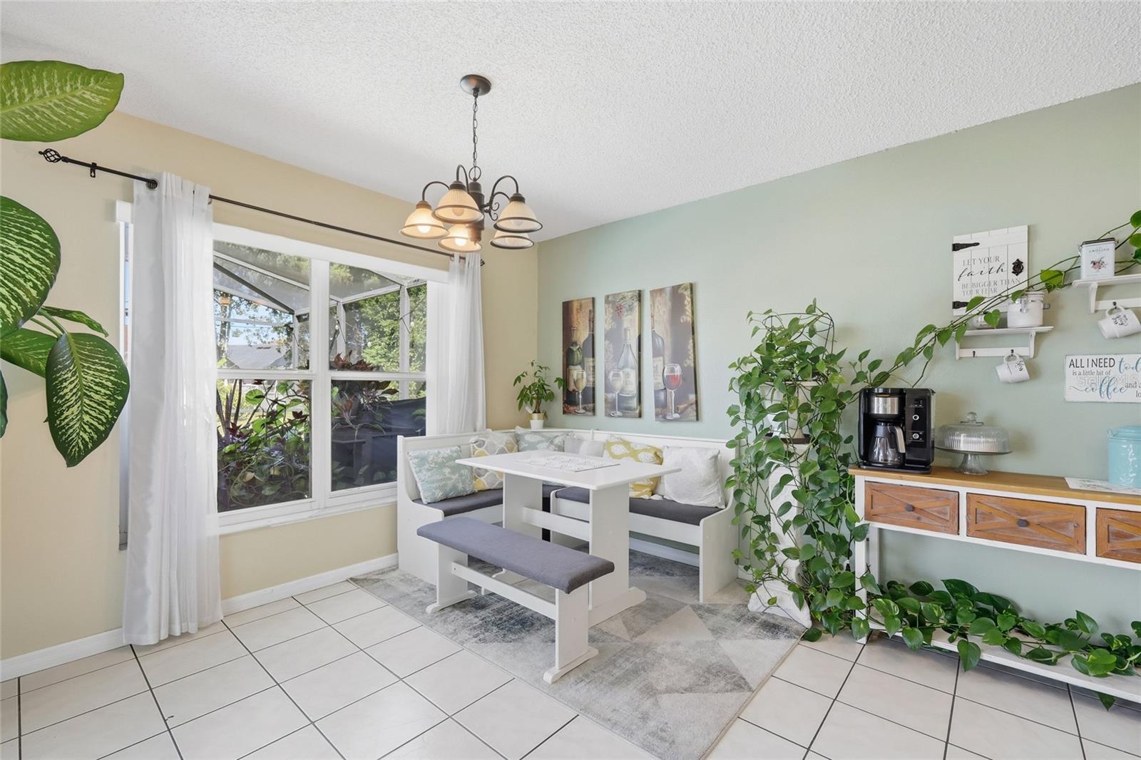 Image 21 of 46 For 4416 Philadelphia Cir