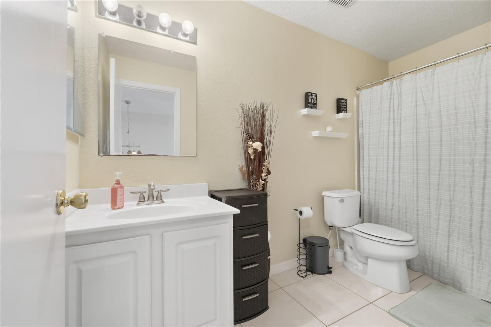 Image 31 of 46 For 4416 Philadelphia Cir