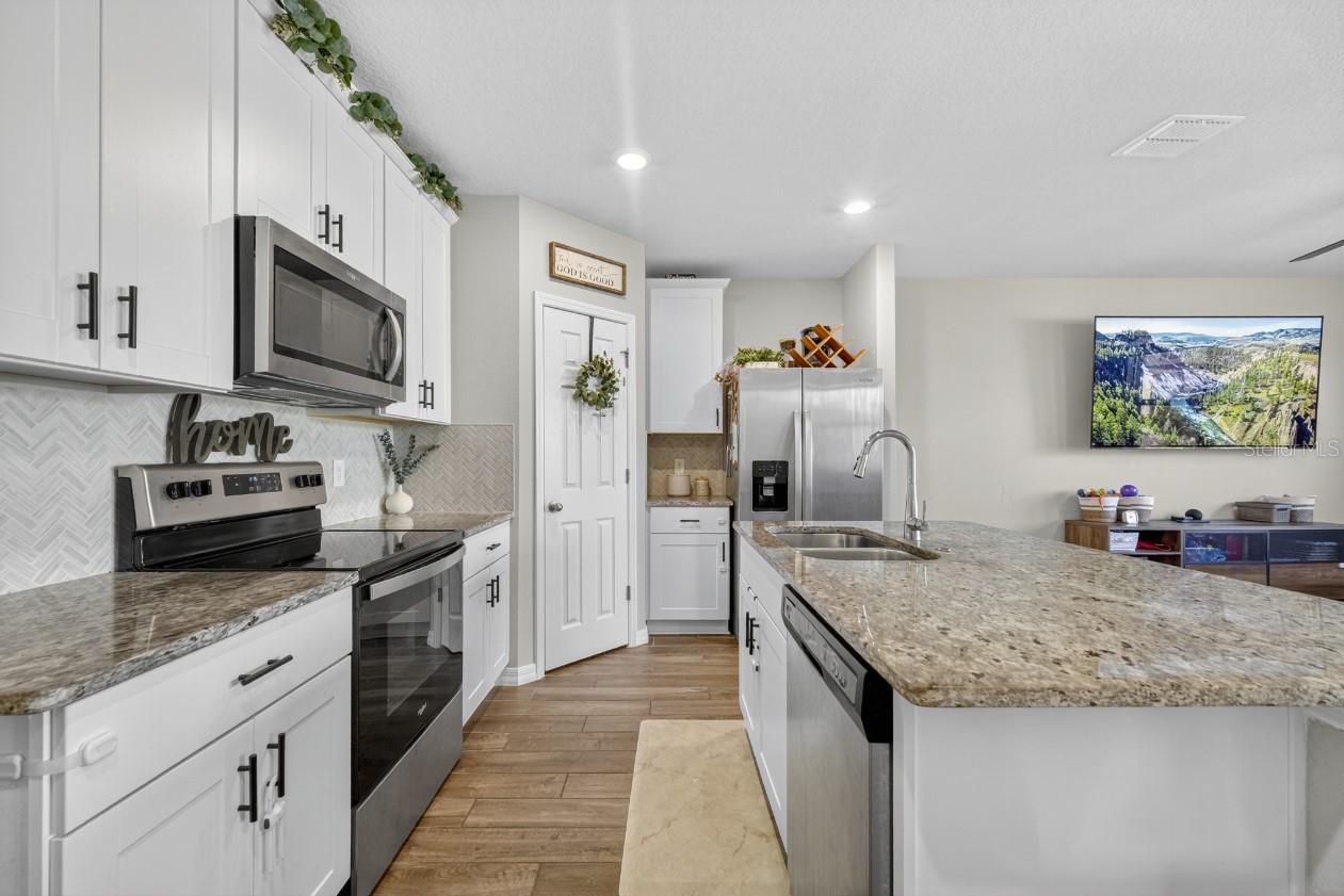 Image 12 of 72 For 2067 Harebell Lane