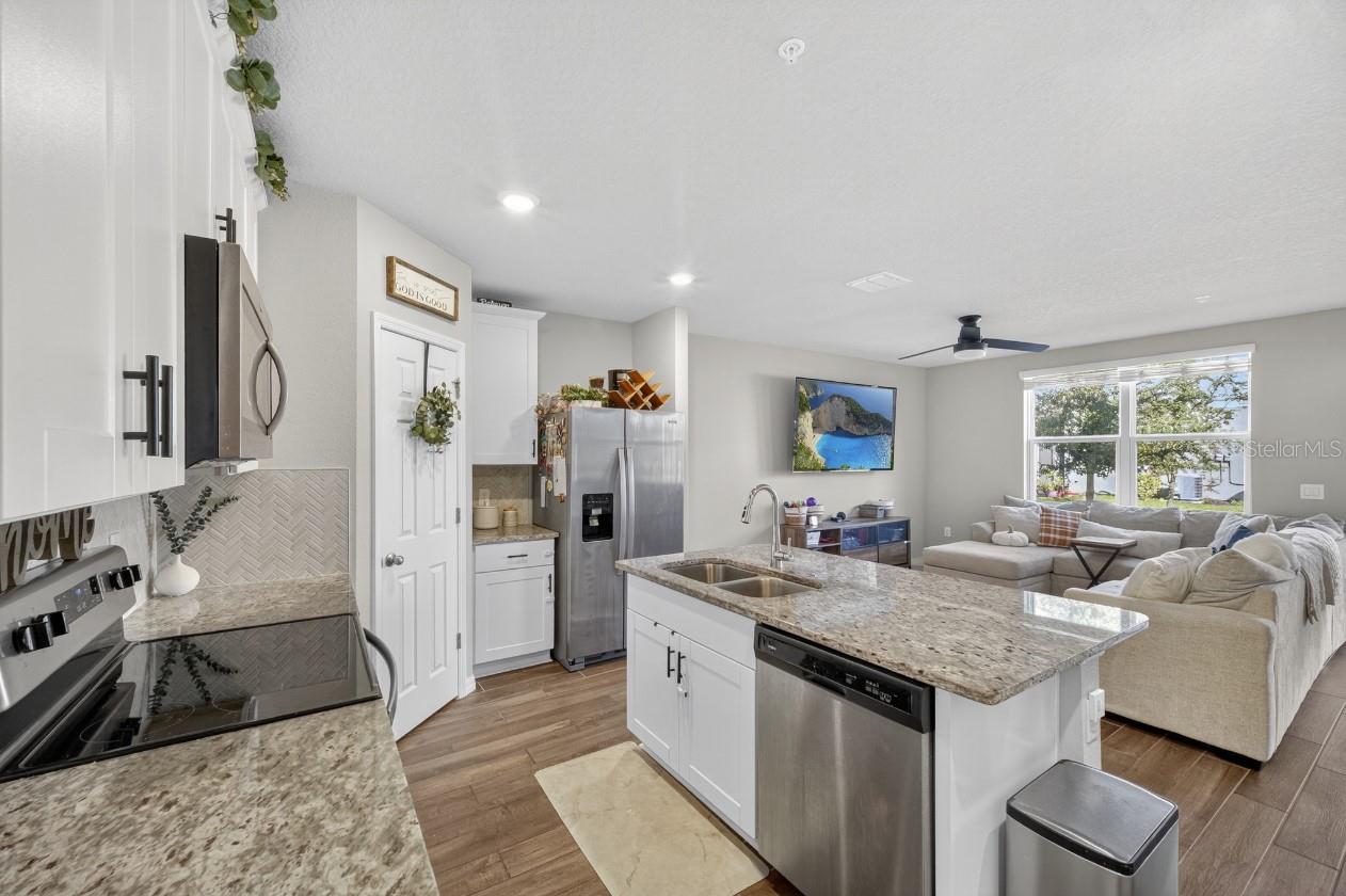 Image 13 of 72 For 2067 Harebell Lane