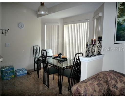 Image 4 of 8 For 8000 Aspencrest Court