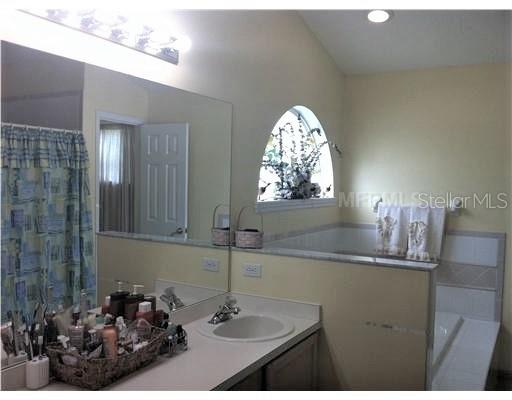 Image 7 of 8 For 8000 Aspencrest Court