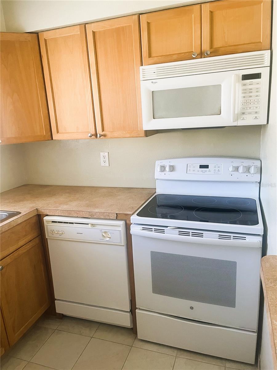 Image 15 of 42 For 129 Springwood Circle D