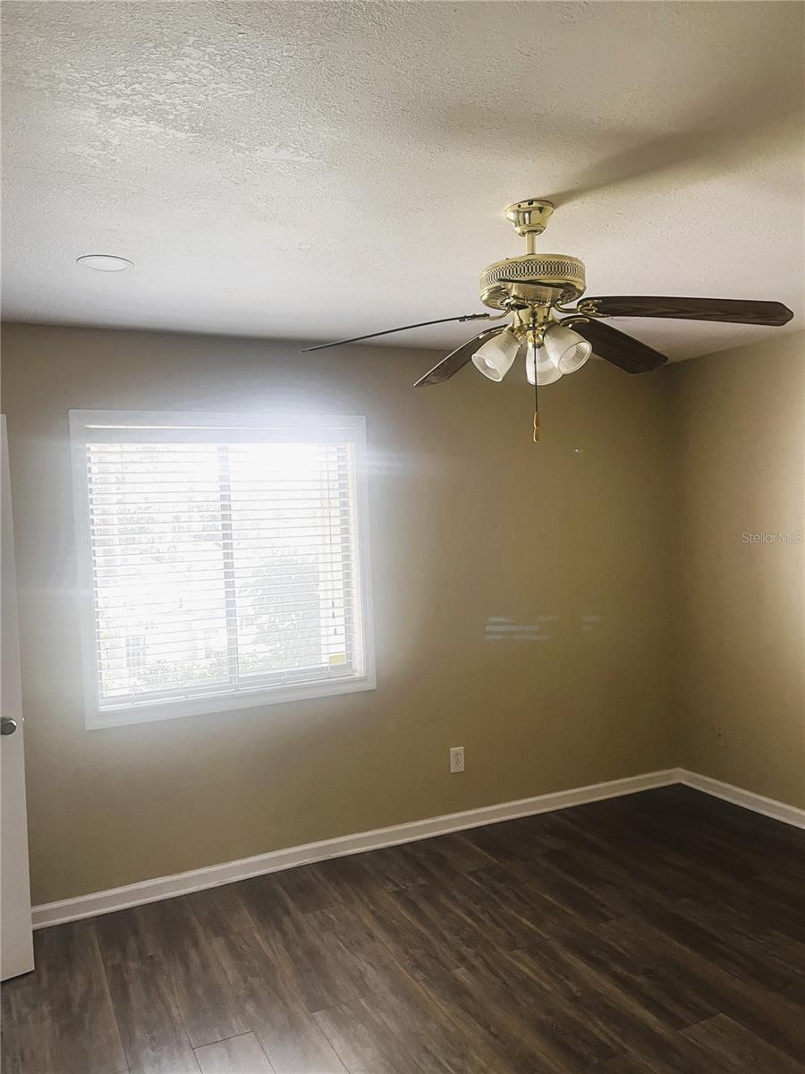 Image 18 of 42 For 129 Springwood Circle D