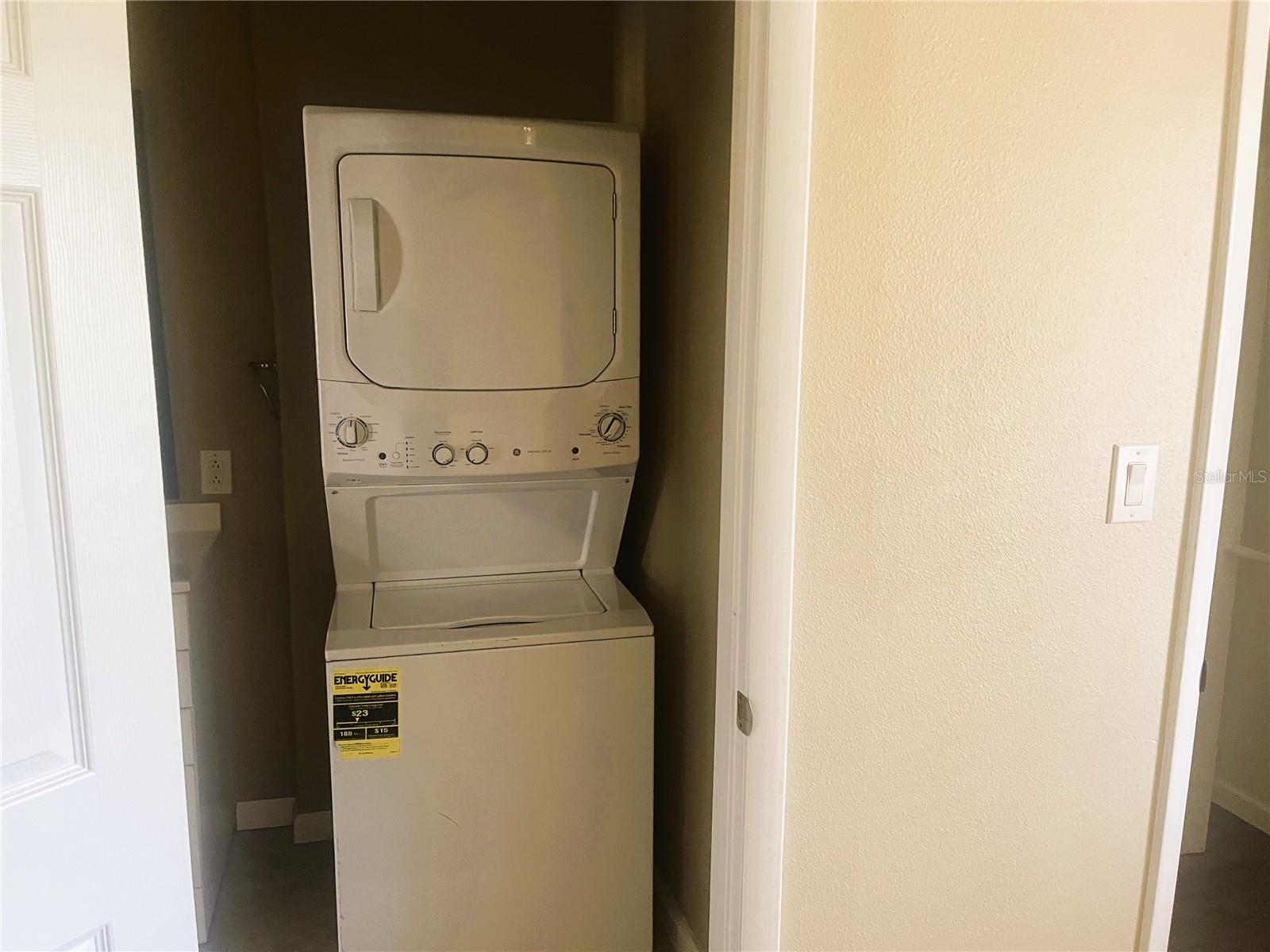 Image 20 of 42 For 129 Springwood Circle D