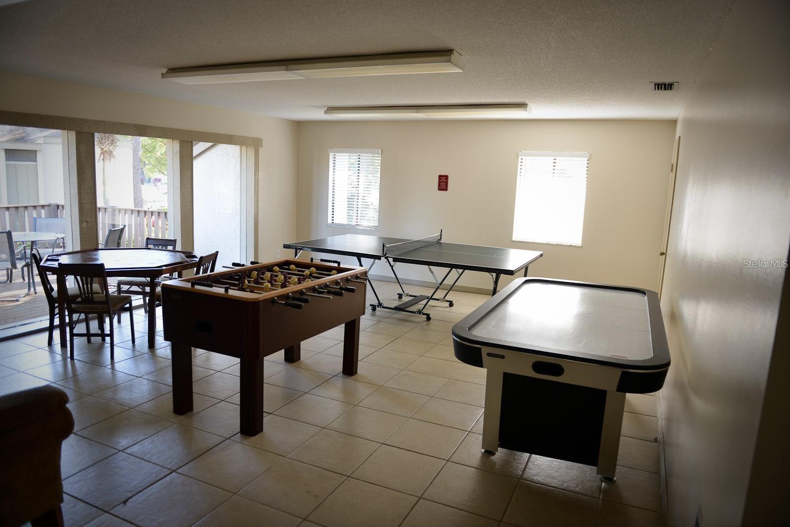 Image 33 of 42 For 129 Springwood Circle D
