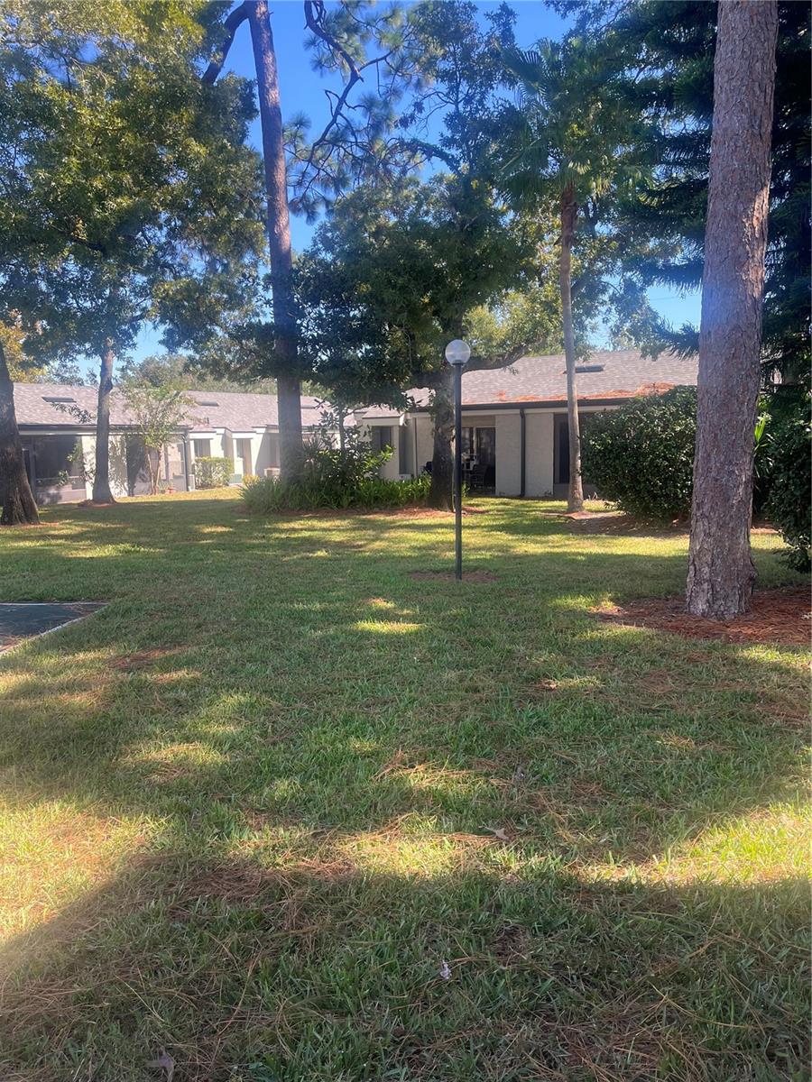 Image 35 of 42 For 129 Springwood Circle D
