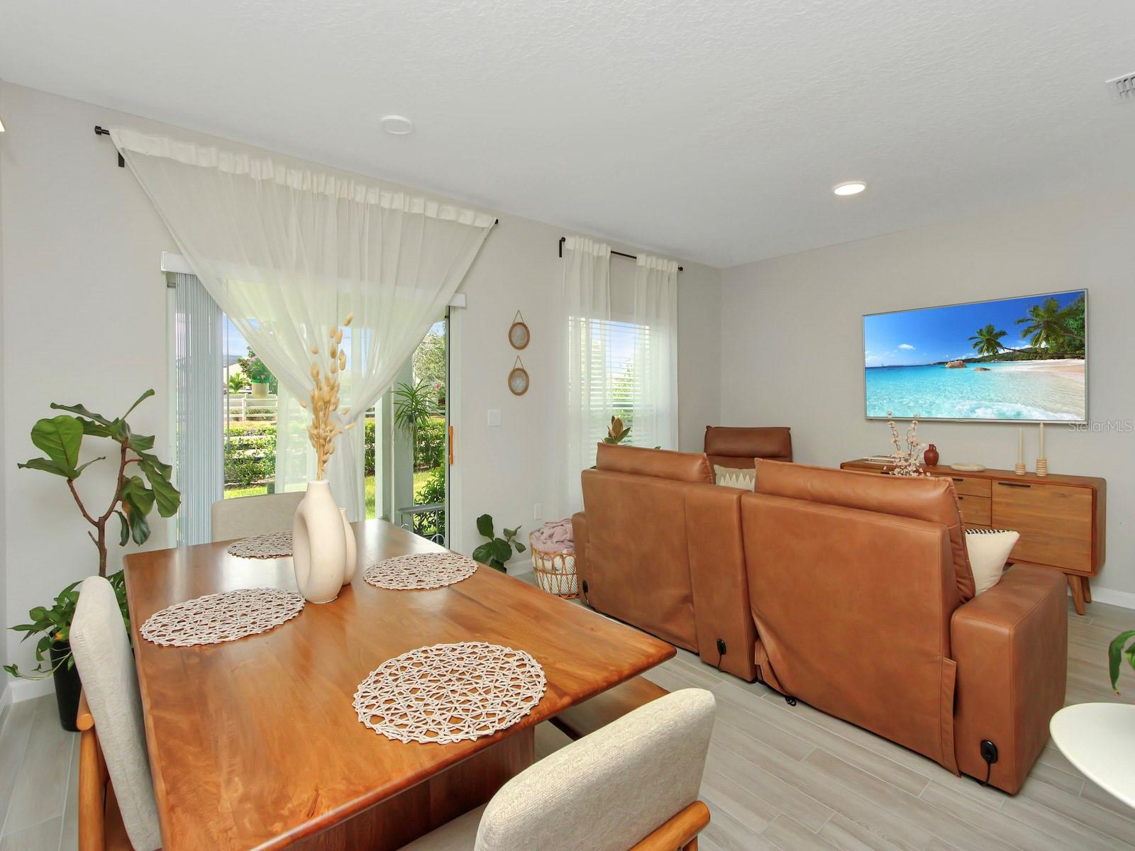 Image 12 of 43 For 2766 Narcoossee Commons Way