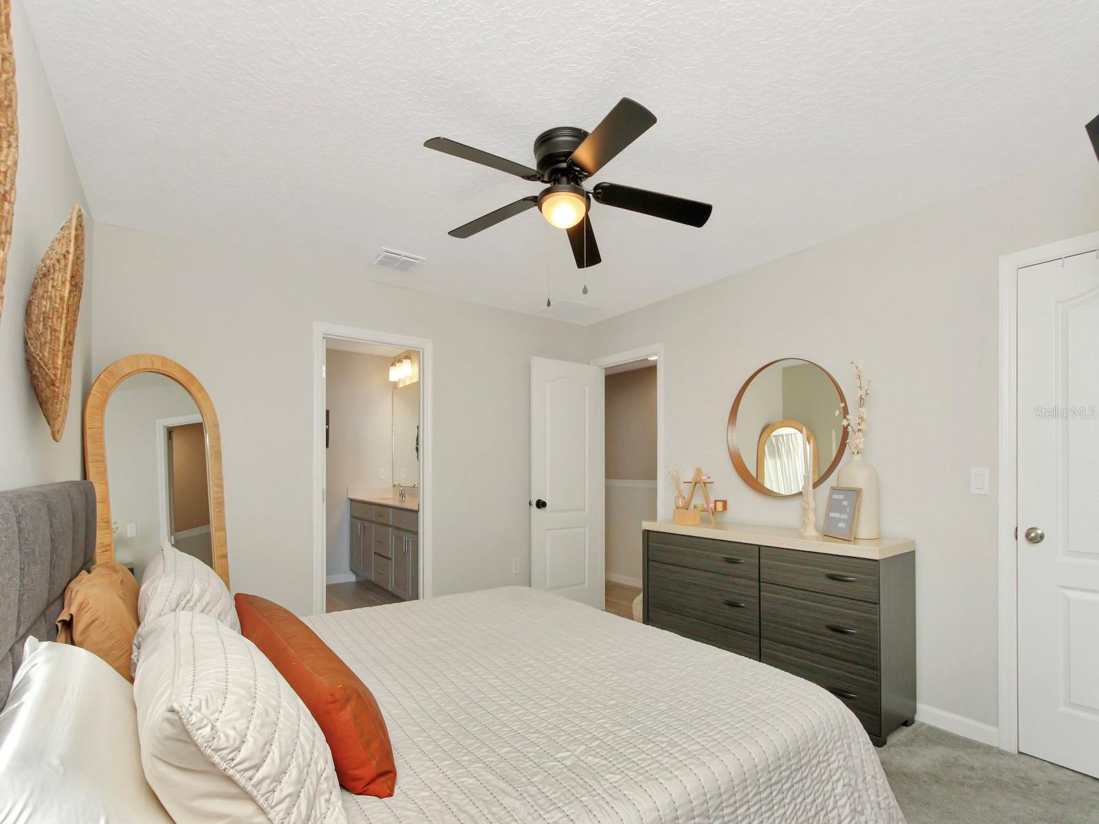 Image 21 of 43 For 2766 Narcoossee Commons Way