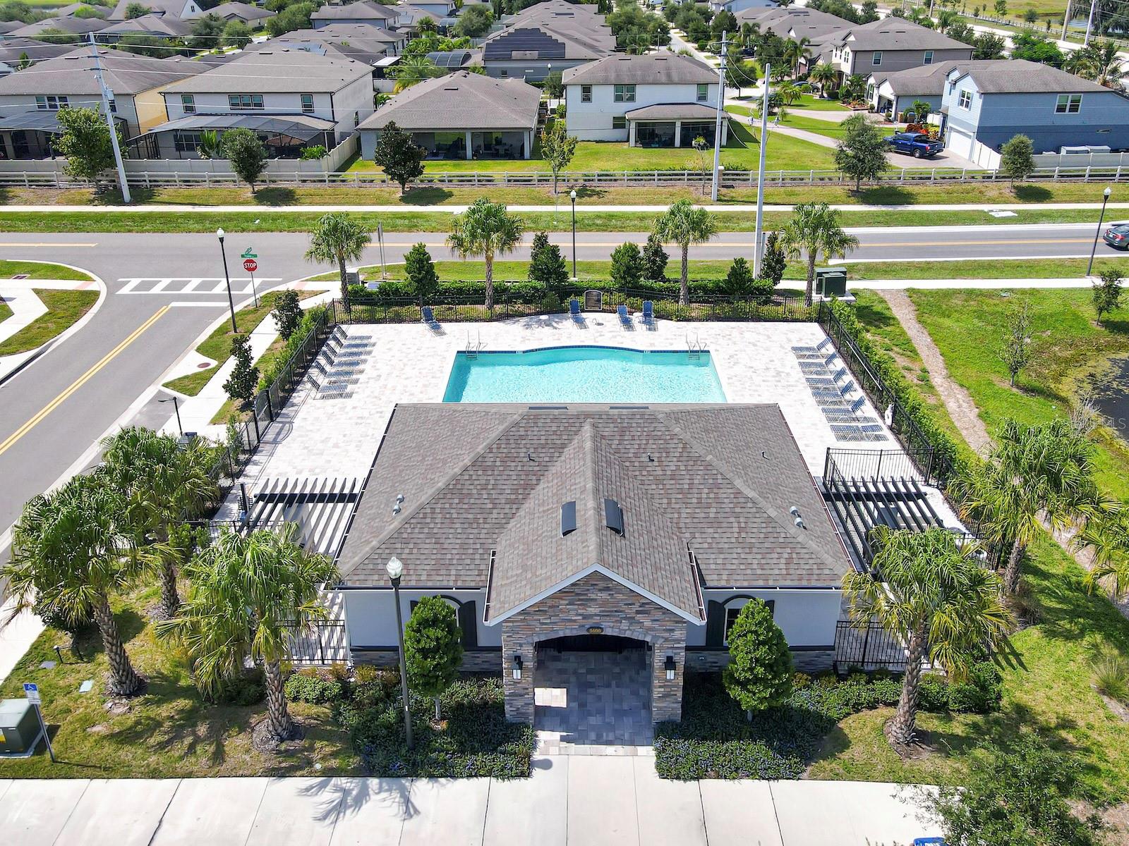 Image 34 of 43 For 2766 Narcoossee Commons Way