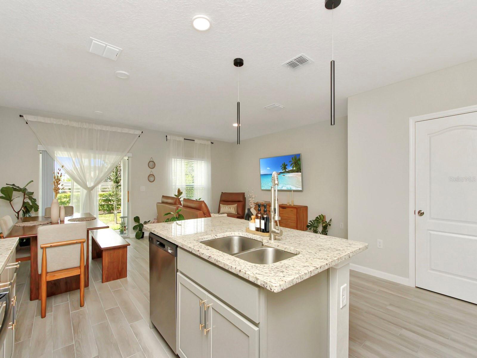 Image 8 of 43 For 2766 Narcoossee Commons Way