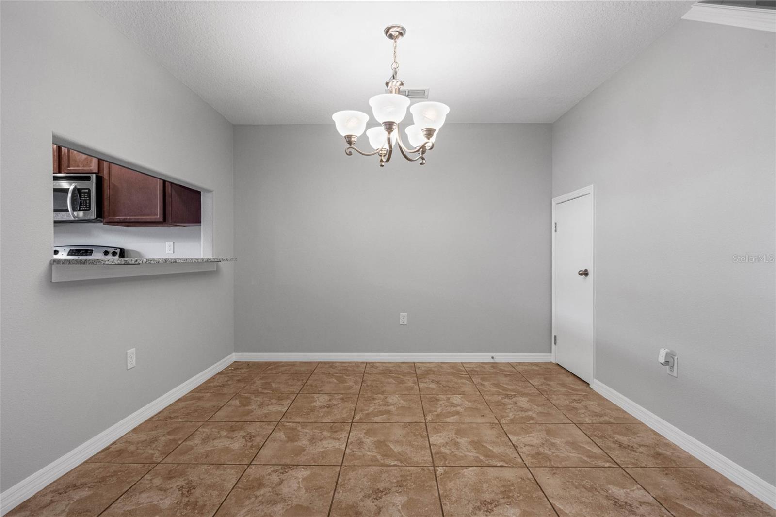 Image 8 of 22 For 260 Carina Circle 1