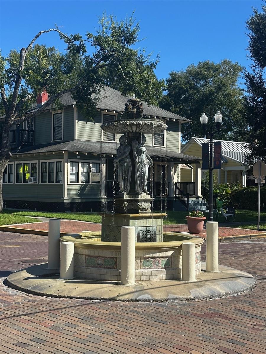 Image 2 of 13 For 901 Washington Street